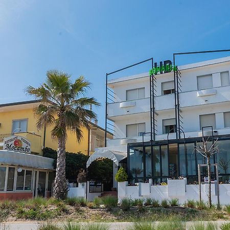 Hotel Bonaria Римини Экстерьер фото